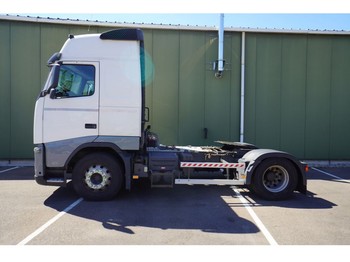 مقطورة السحب Volvo FH 12.420 ADR GLOBETROTTER