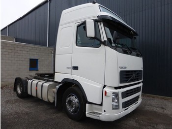 مقطورة السحب Volvo FH 12 Globetrotter 420