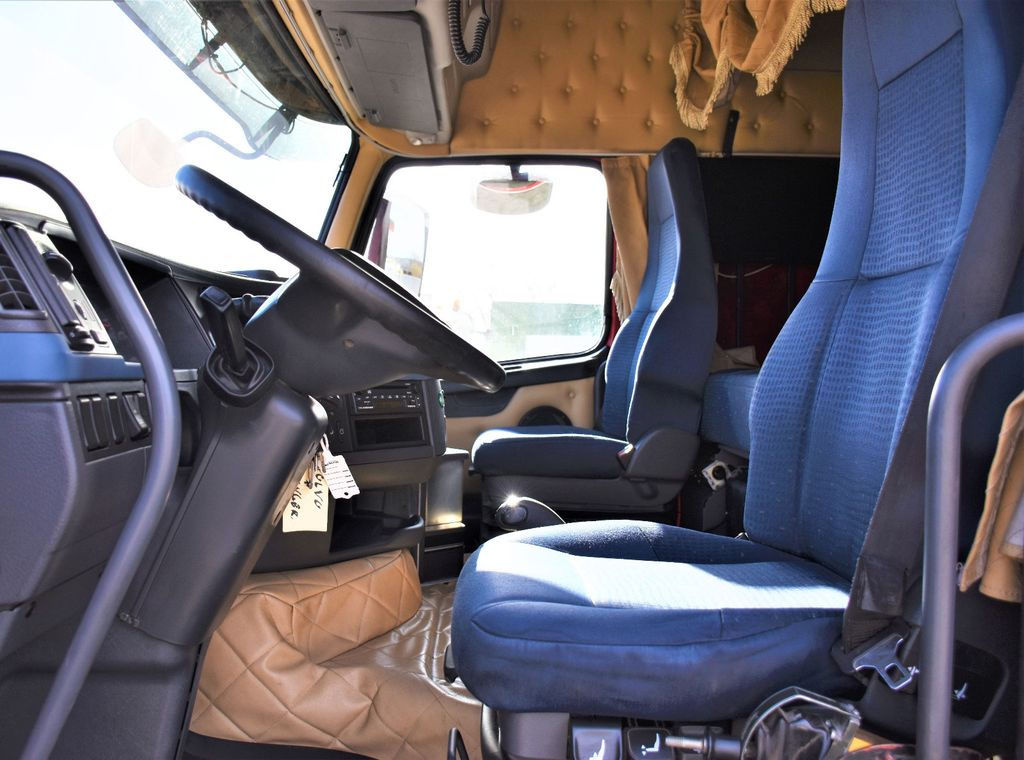 شاحنة كرين, شاحنة قلاب Volvo FH 480 Kipper 6,20m + HMF 1823 K3 + FUNK: صورة 9