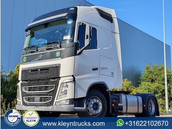 مقطورة السحب Volvo FH 500