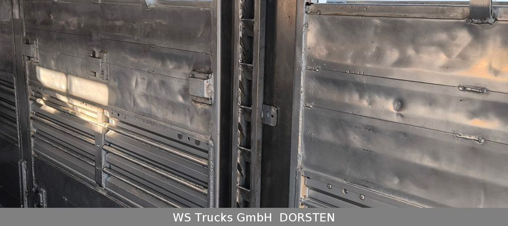 شاحنة ماشية Volvo FM 360 Stehmann 2 Stock Hohe Gitter: صورة 17