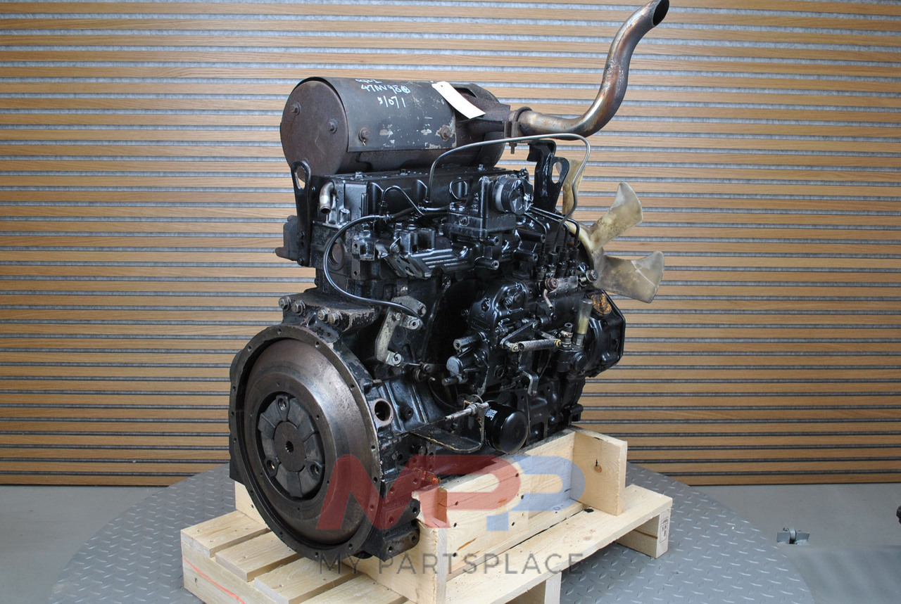 المحرك و قطع الغيار - حفّار Yanmar 4TNE94L: صورة 11