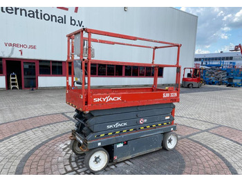 SkyJack SJIII-3226 Electric Scissor Work Lift 990cm - مرفاع مقصي: صورة 1