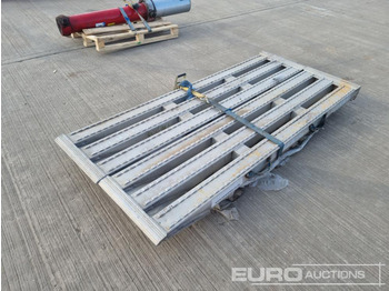 Sara Ramps Aluminium Loading Ramps - منحدر تحميل: صورة 1
