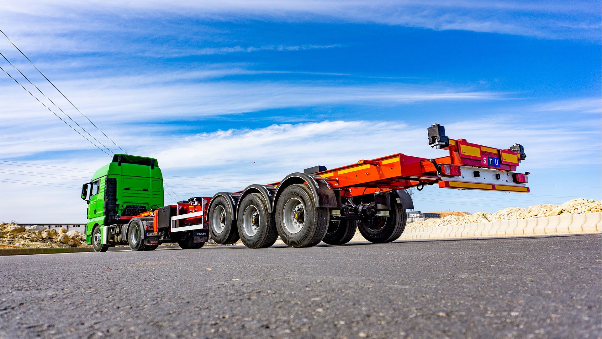 STU TRAILER DORSE ITHALAT IHRACAT LTD. STI. - سيارة للبيع undefined: صورة 3