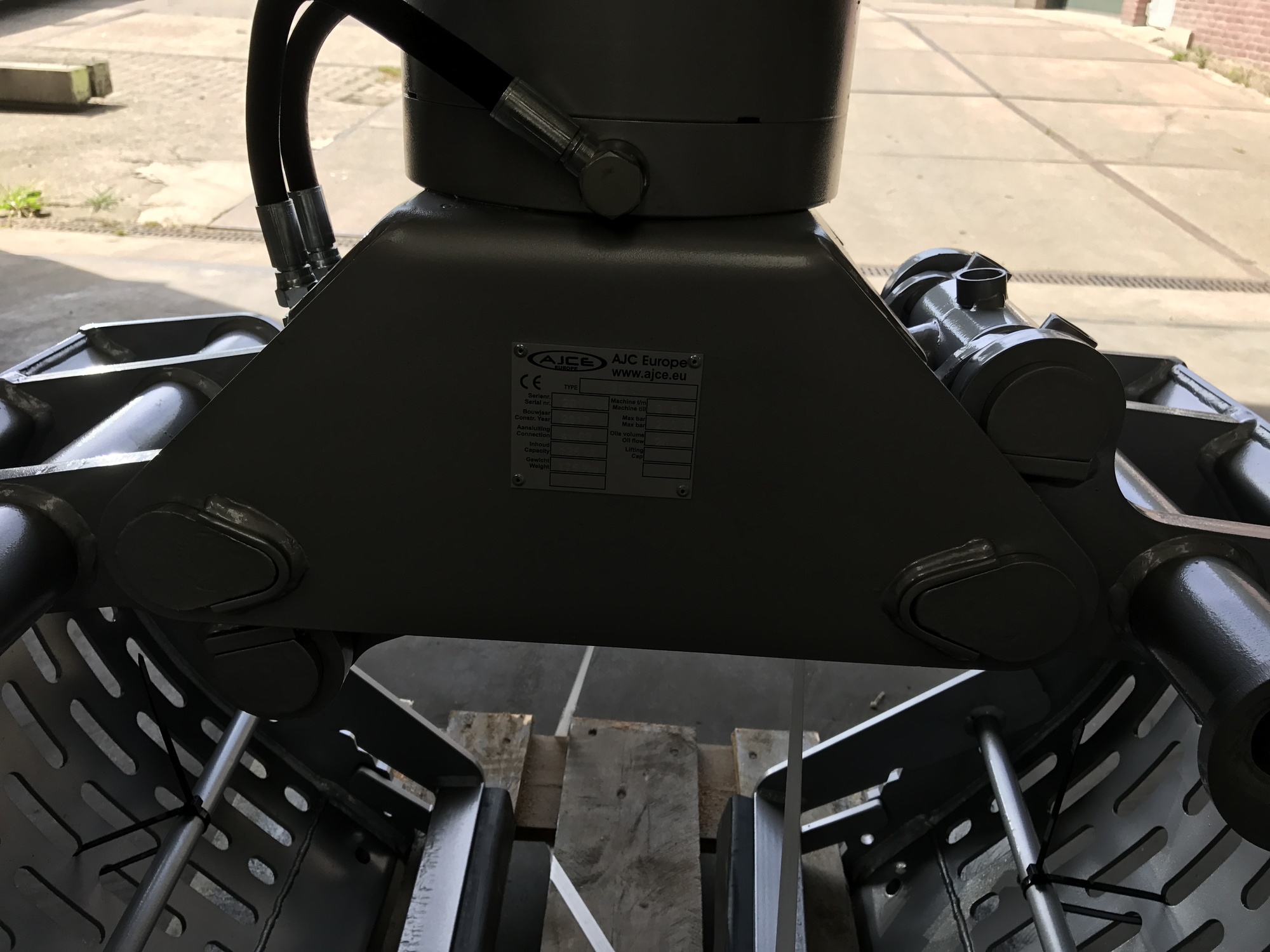 AJCE EUROPE - سيارة للبيع undefined: صورة 168