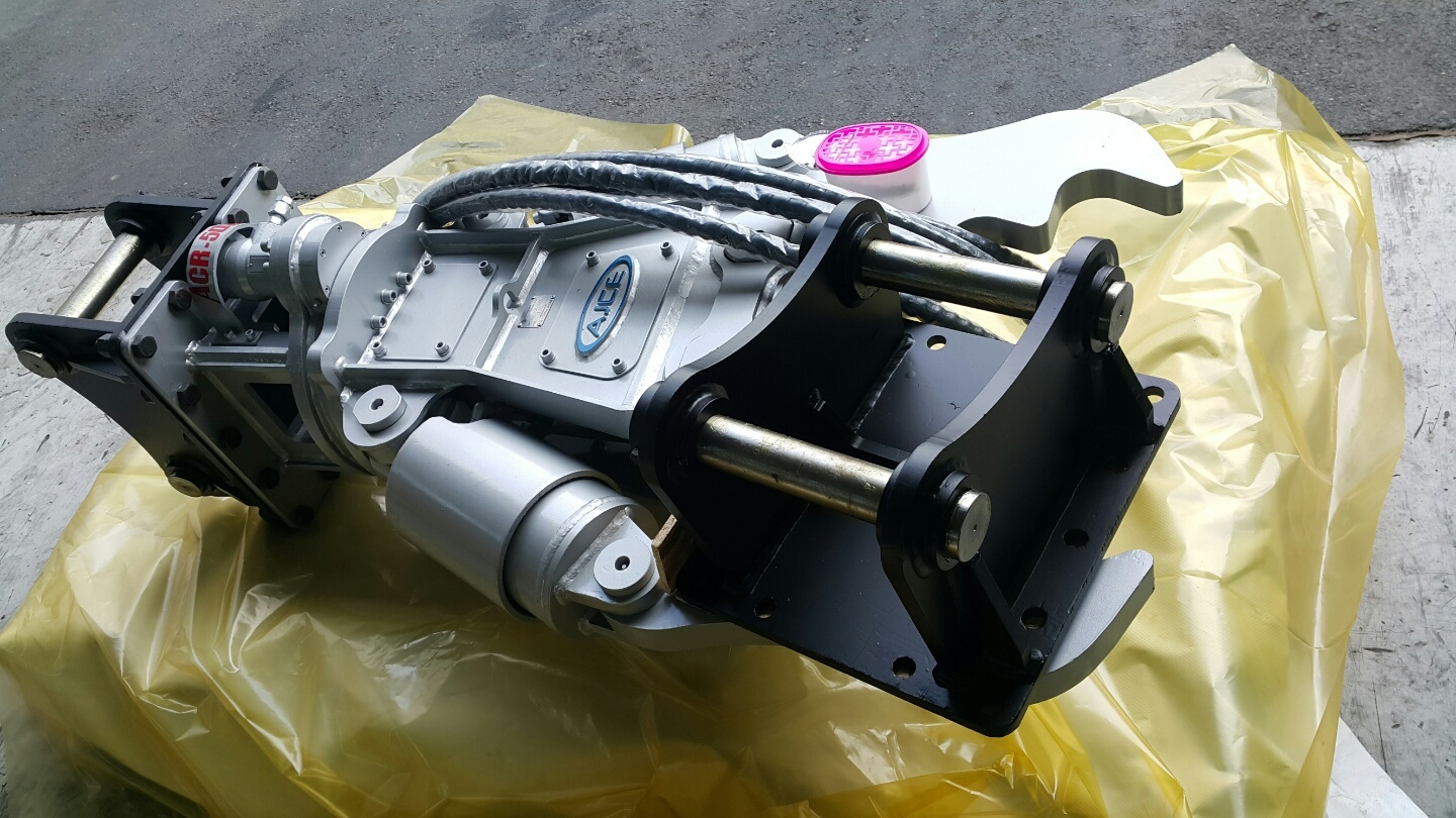 AJCE EUROPE - سيارة للبيع undefined: صورة 215