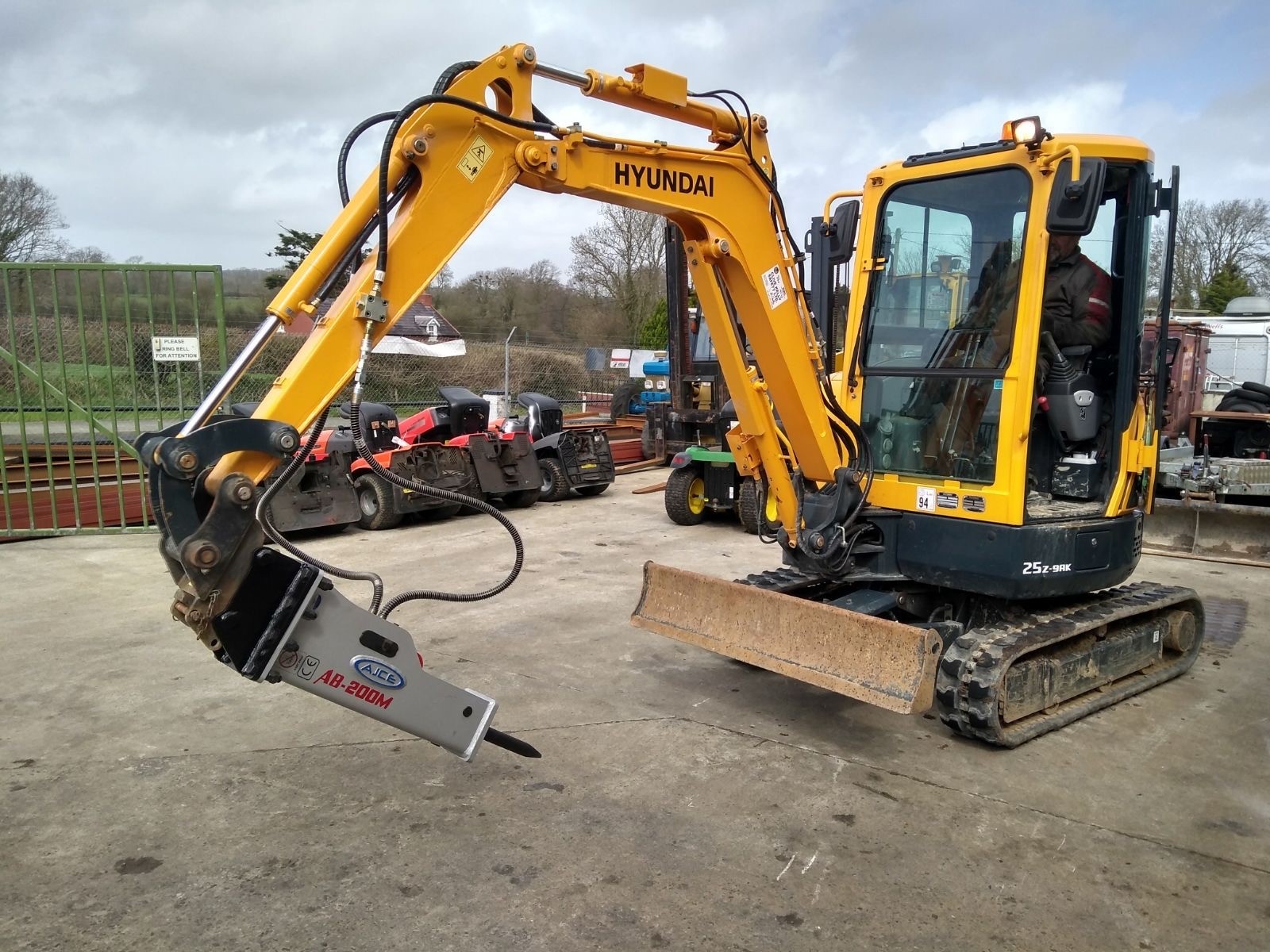 AJCE EUROPE - سيارة للبيع undefined: صورة 235