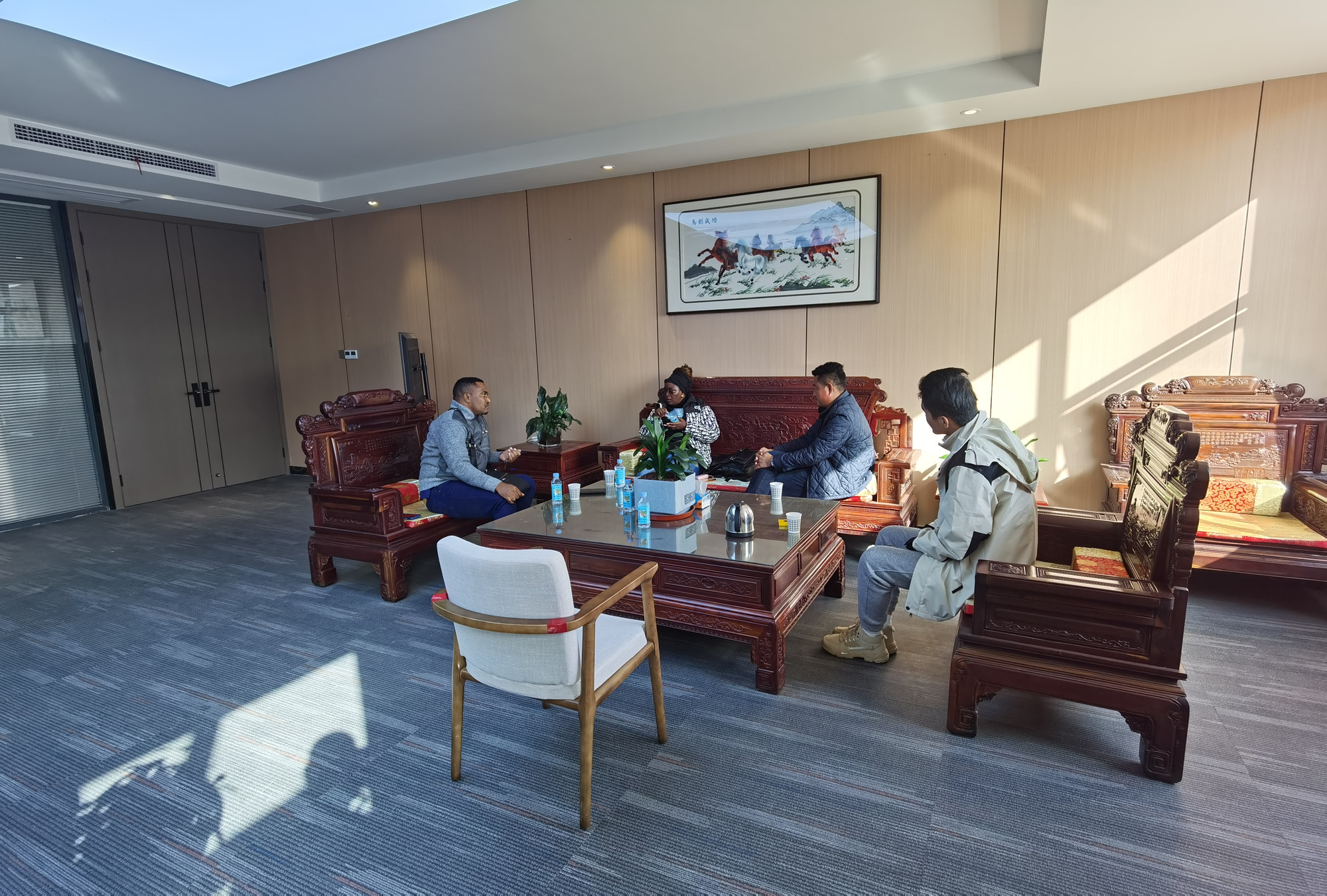 Toaks International Trading Company - آلات الإنشاءات KOMATSU - تكييف هواء undefined: صورة 10