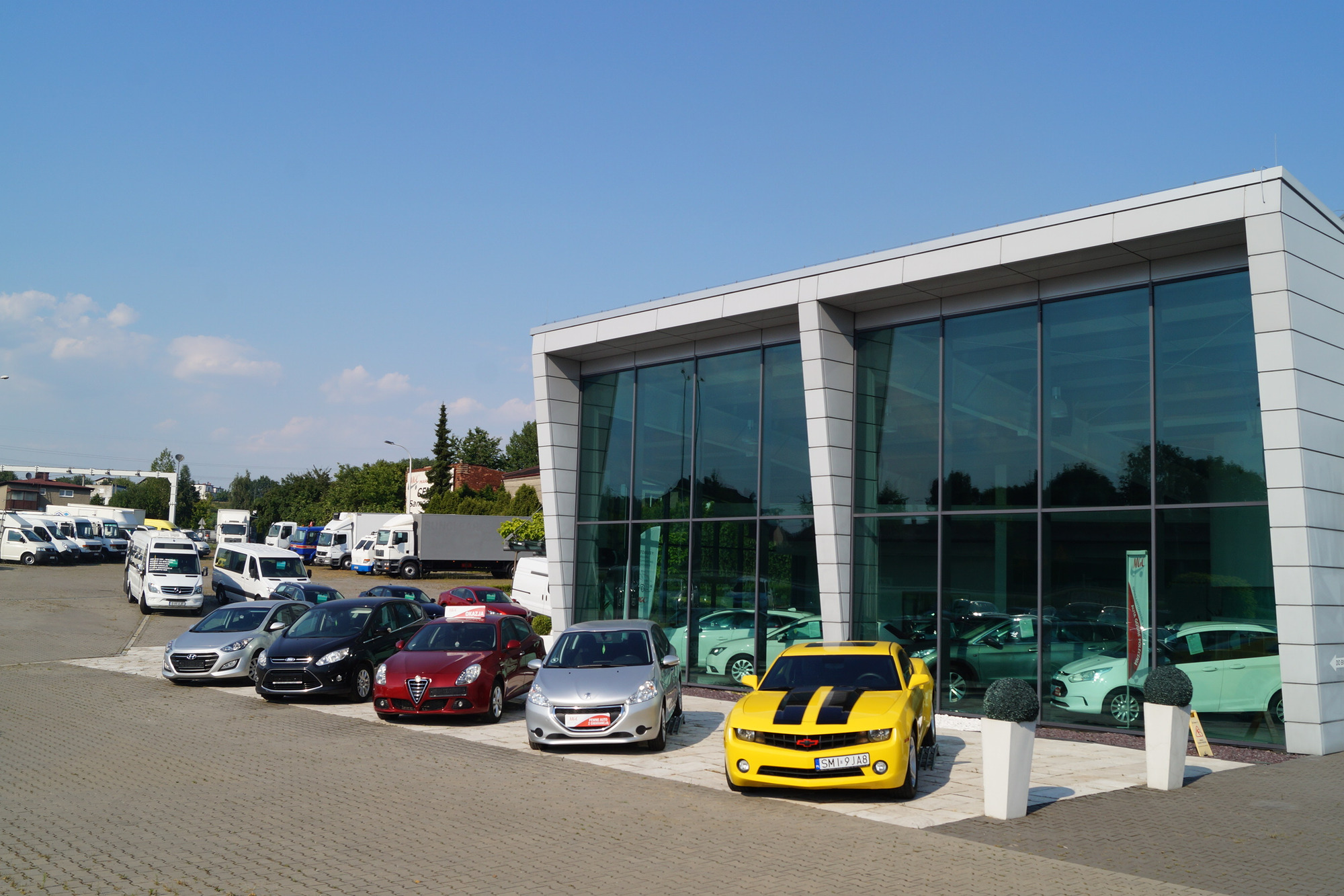 MGC CENTRUM SAMOCHODOW DOSTAWCZYCH - سيارات خدمات/ سيارات خاصة HOLDER undefined: صورة 2