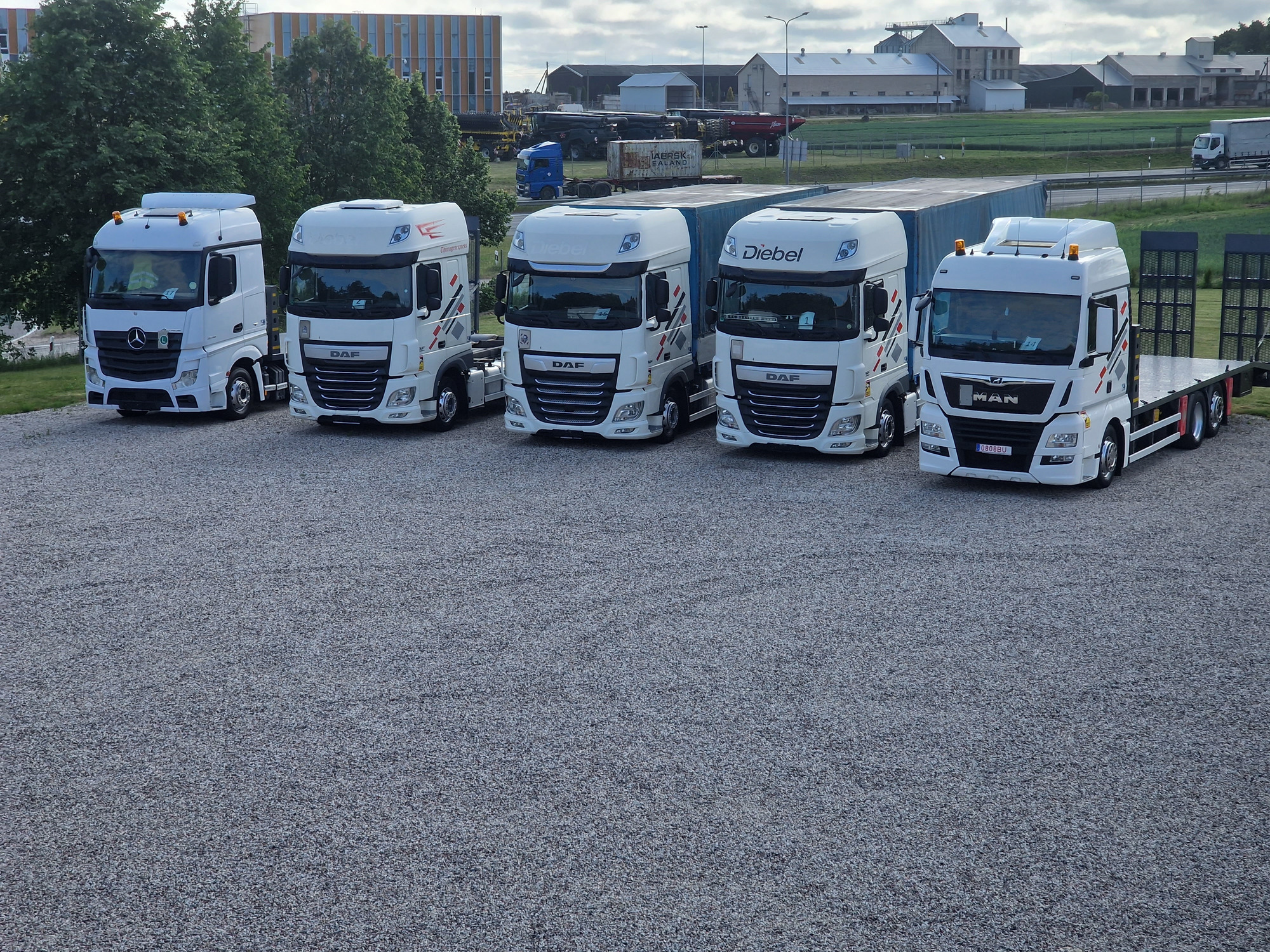 UAB "Ratila" - سيارة للبيع undefined: صورة 1