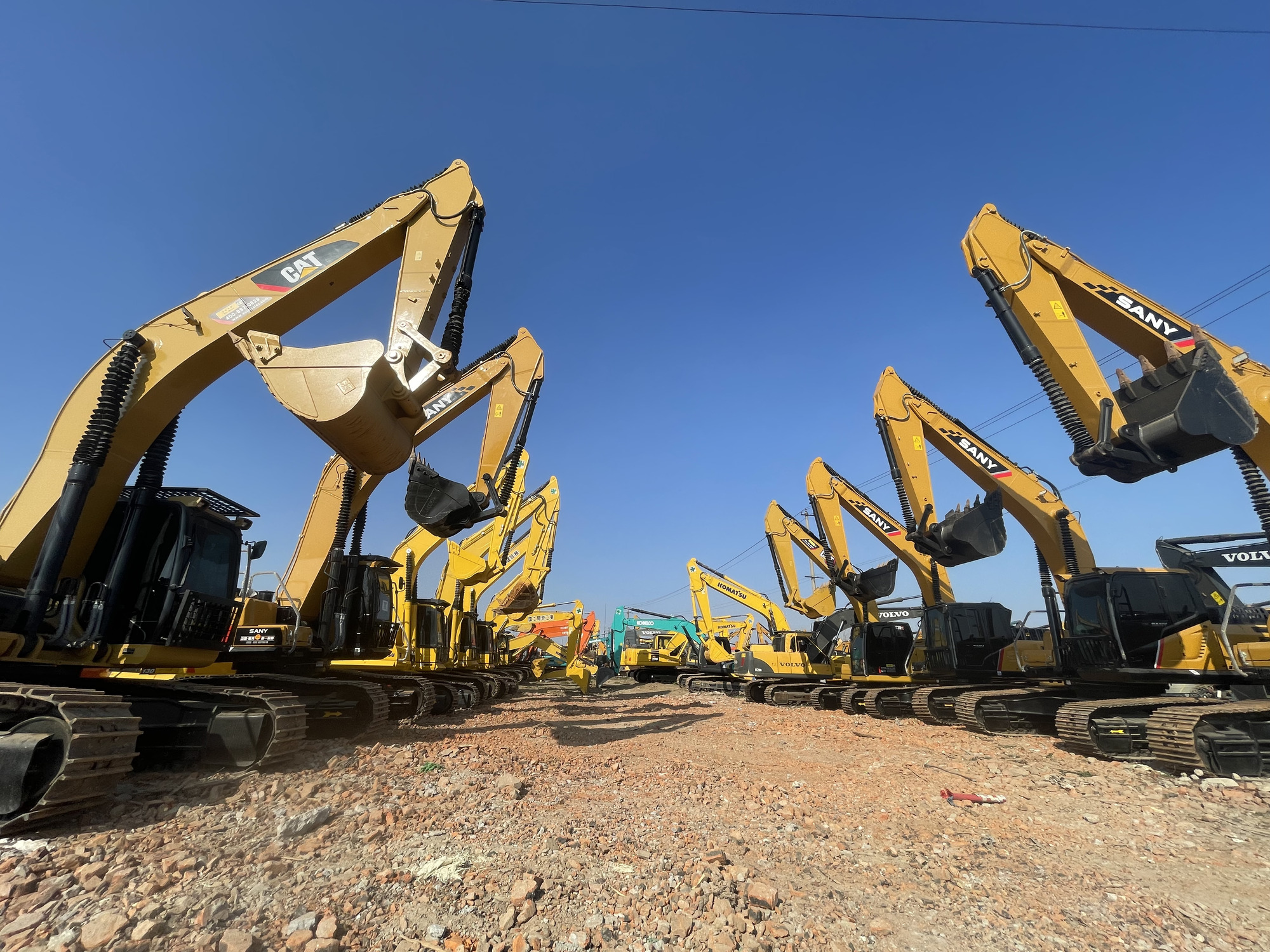 Anhui Tuojie Engineering Machinery Trading Co., Ltd. - سيارة للبيع undefined: صورة 2