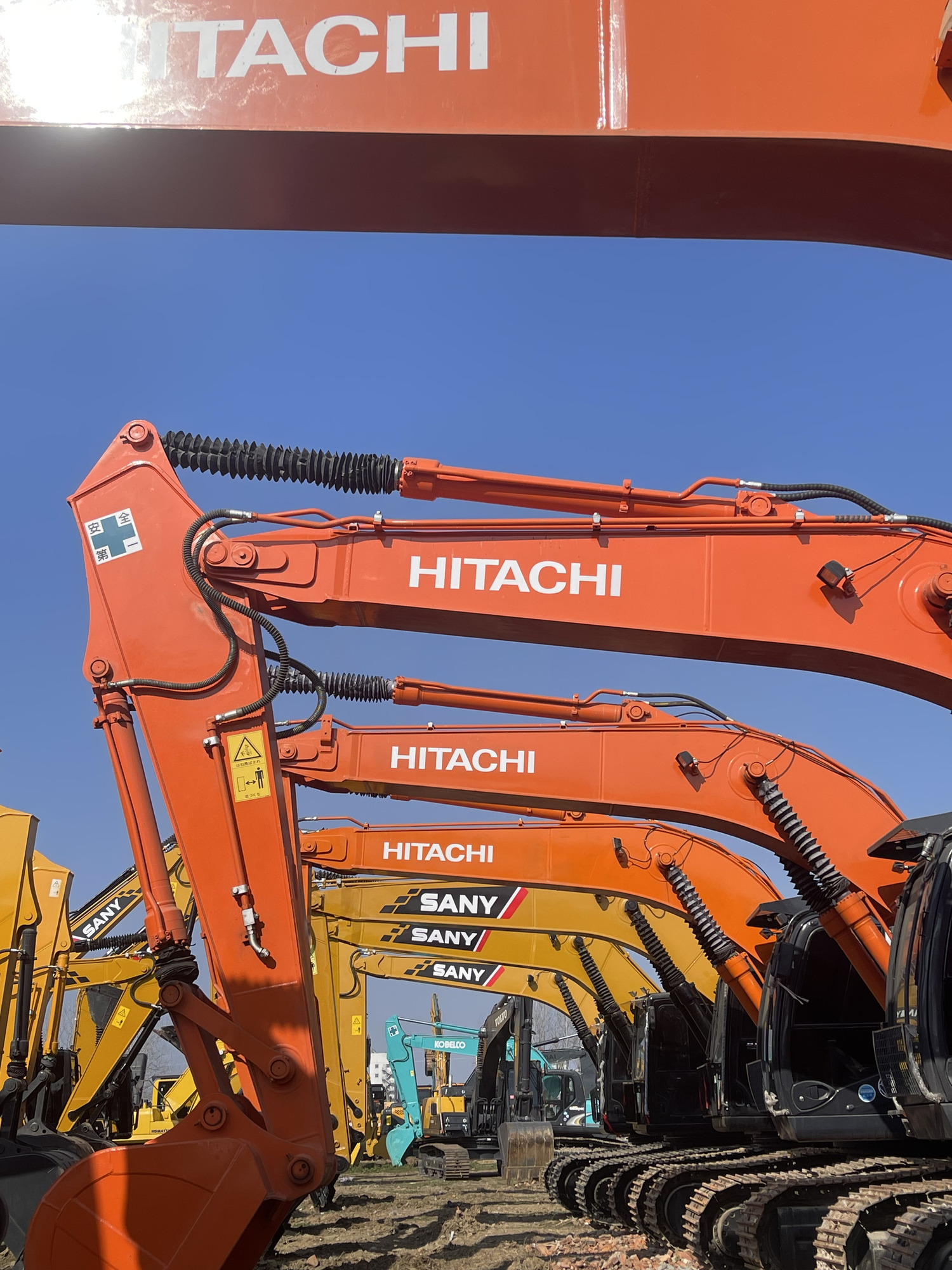 Anhui Tuojie Engineering Machinery Trading Co., Ltd. - سيارة للبيع undefined: صورة 1