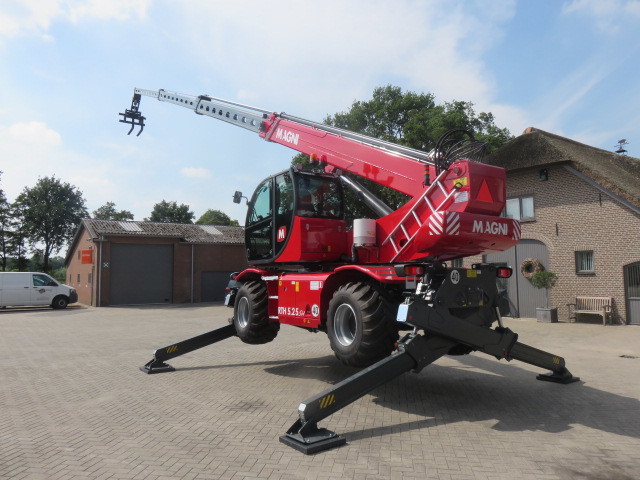 Jur Soetendaal - آلات زراعية FENDT 700 Vario undefined: صورة 3