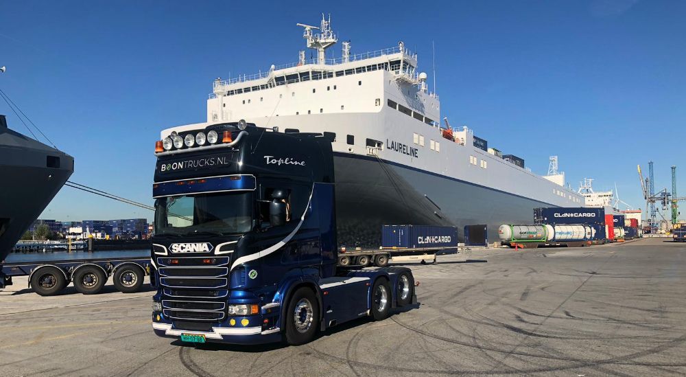 Louis Boon Trucks & Trailers BV - سيارة للبيع undefined: صورة 5