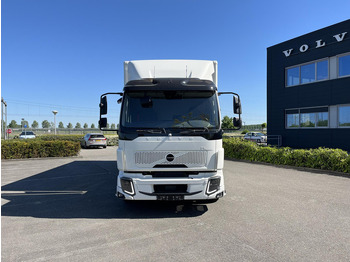 شاحنة صندوقية VOLVO FL