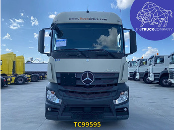 رأس تريلا Mercedes-Benz Actros 1843: صورة 2