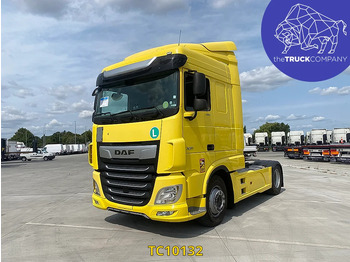 مقطورة السحب DAF XF