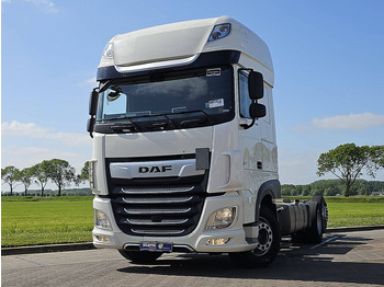 شاحنة بهيكل معدني للمقصورة DAF XF 480