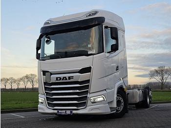 شاحنة بهيكل معدني للمقصورة DAF XG 480