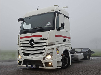 شاحنة بهيكل معدني للمقصورة MERCEDES-BENZ Actros 2540