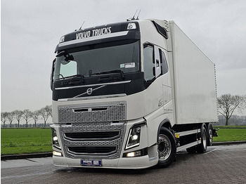 شاحنة صندوقية VOLVO FH16 750