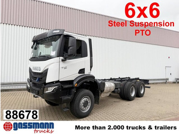 شاحنة بهيكل معدني للمقصورة IVECO T-WAY