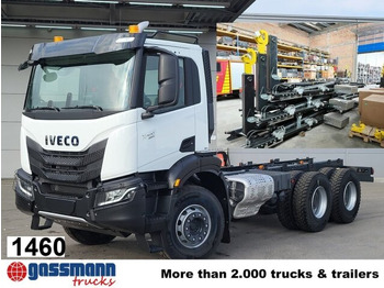شاحنة برافعة خطافية IVECO X-WAY