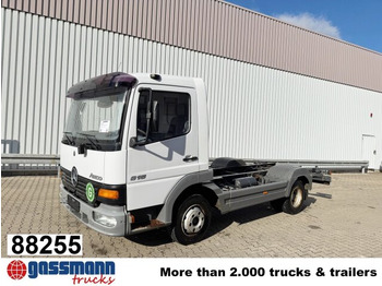 شاحنة بهيكل معدني للمقصورة MERCEDES-BENZ Atego 815