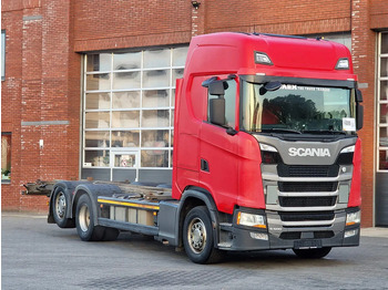 ناقلة حاويات/ شاحنة حاويات SCANIA S 500