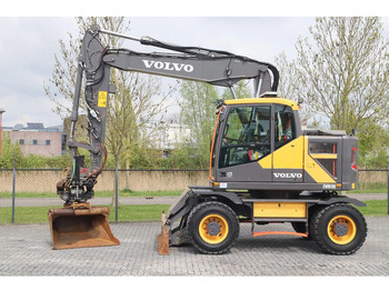 حفار ذو عجلات VOLVO EWR170E