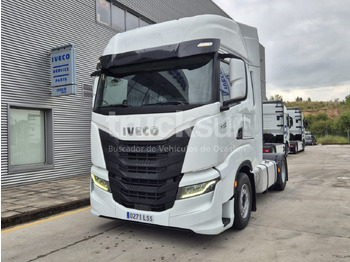 مقطورة السحب IVECO S-WAY
