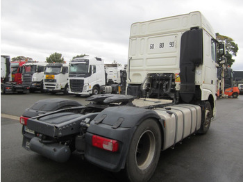 رأس تريلا DAF XF105 460: صورة 4