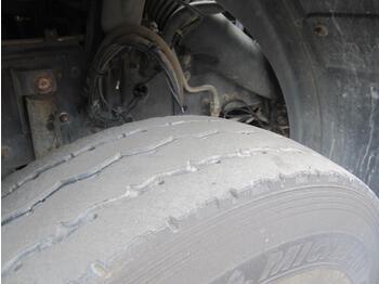 شاحنة لودر انزلاقي Renault Kerax 460 DXI: صورة 3