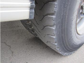 شاحنة لودر انزلاقي Renault Kerax 460 DXI: صورة 4