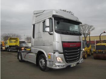 مقطورة السحب DAF XF 105 460