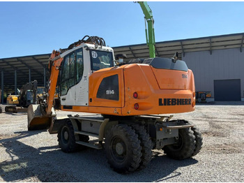 حفار ذو عجلات LIEBHERR A 914