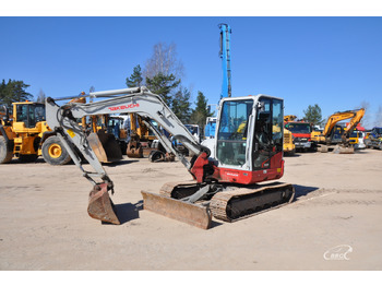 حفار زاحف TAKEUCHI