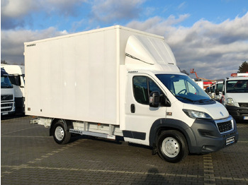 شاحنة بصندوق مغلق PEUGEOT Boxer