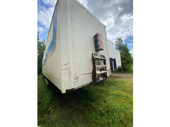 نصف مقطورة بصندوق مغلق Krone: صورة 3 نصف مقطورة بصندوق مغلق Krone: صورة 3