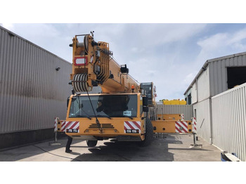 رافعة لجميع التضاريس DEMAG