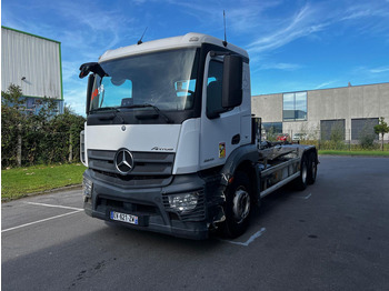 شاحنة برافعة خطافية MERCEDES-BENZ Actros 2543