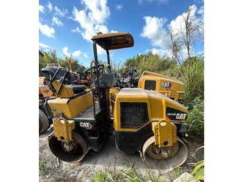 مدحلة CATERPILLAR