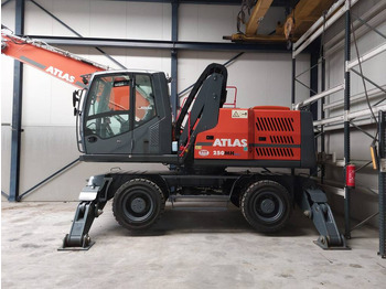 آلة التعامل مع النفايات ATLAS