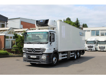 شاحنة ذات مبرد MERCEDES-BENZ Actros 2532