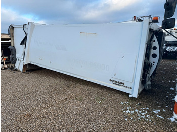 شاحنة قمامة