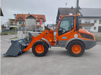 اللودر بعجل LIEBHERR