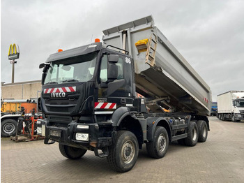 شاحنة قلاب التعدين IVECO Magirus