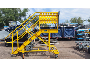 سلالم الطائرة