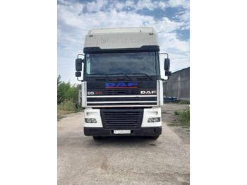 رأس تريلا DAF 95XF430: صورة 2
